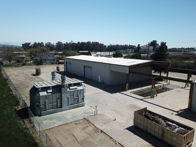 More Photos Of 43016 Road 68, Reedley Warehouse For Lease