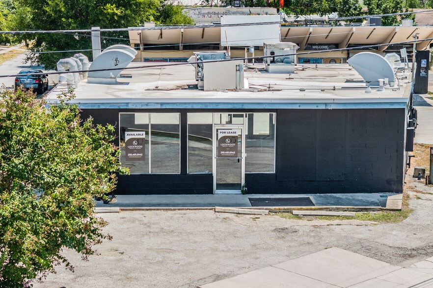 More Photos Of 1100 S Presa St, San Antonio Freestanding For Lease