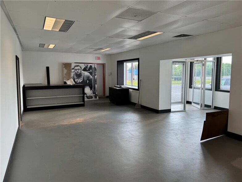 More Photos Of 22252 Us-11, Watertown Freestanding For Sale