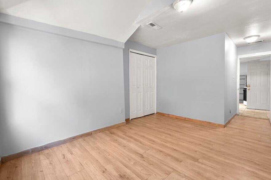35 William St, Waterbury, CT 06702 Apartments For Sale