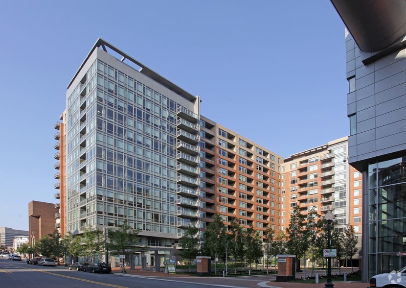 More Photos Of 8710 Cameron St, Silver Spring Apartments For Lease