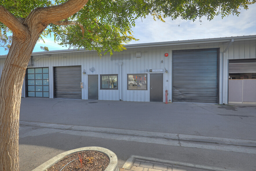 Primary Photo Of 417 Santa Barbara St, Santa Barbara Manufacturing For Lease