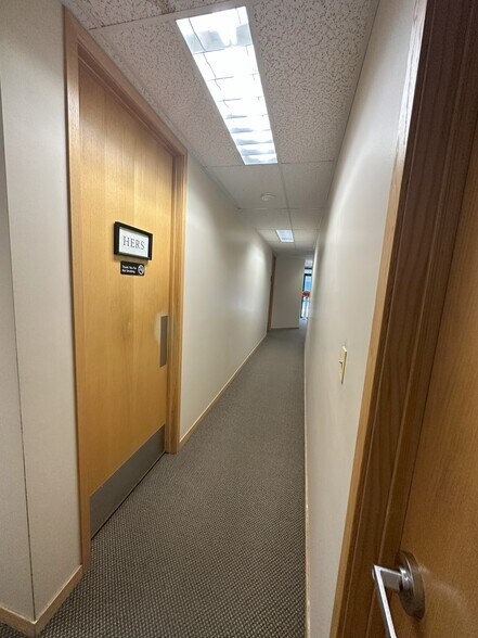 More Photos Of 10630 E Bethany Dr, Aurora Medical For Lease