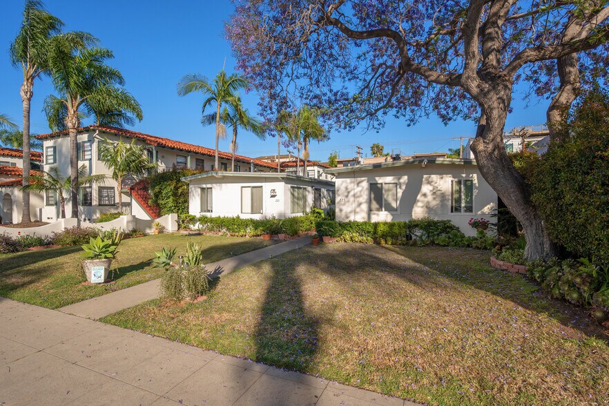 Primary Photo Of 221-225 D Ave, Coronado Apartments For Sale