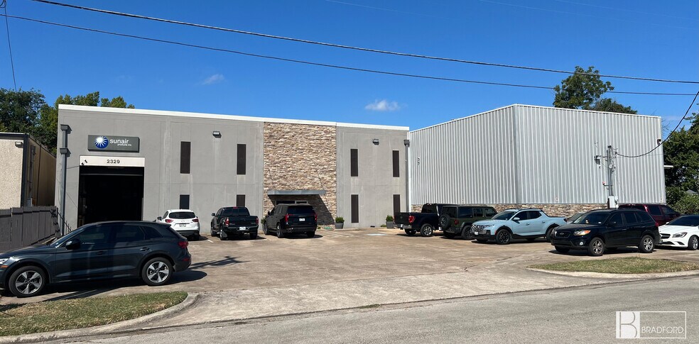 More Photos Of 2329 Solona St, Haltom City Warehouse For Sale