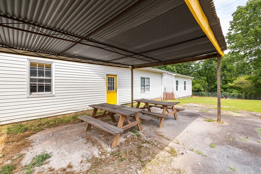 More Photos Of 824 Temple Rd, Bremen Daycare Center For Sale