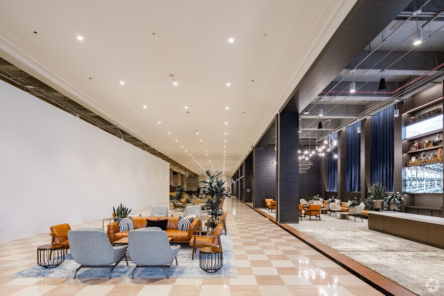 More Photos Of 433 W Van Buren St, Chicago Office For Lease