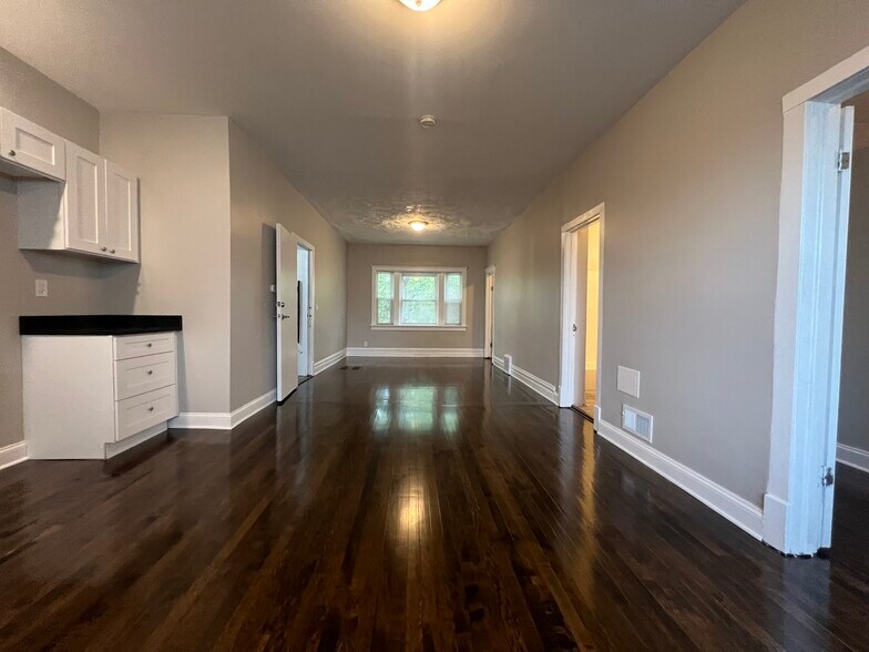 More Photos Of 2203 S Ridgeway Ave, Chicago Apartments For Sale