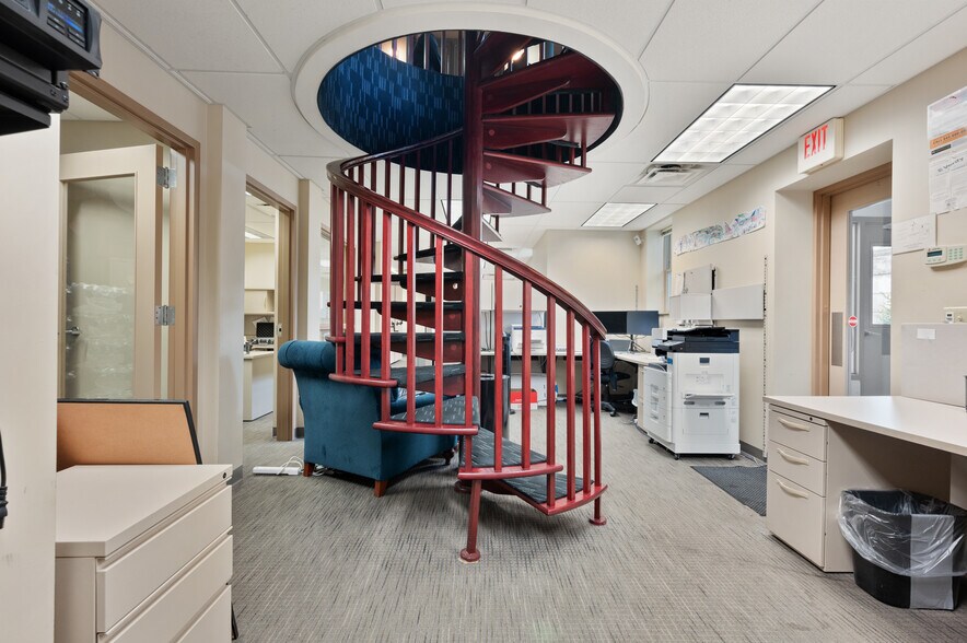 More Photos Of 500 Chadwick St, Sewickley Medical For Sale