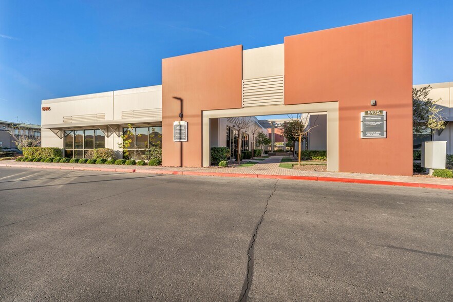 More Photos Of 5995 Edmond St, Las Vegas Office For Sale