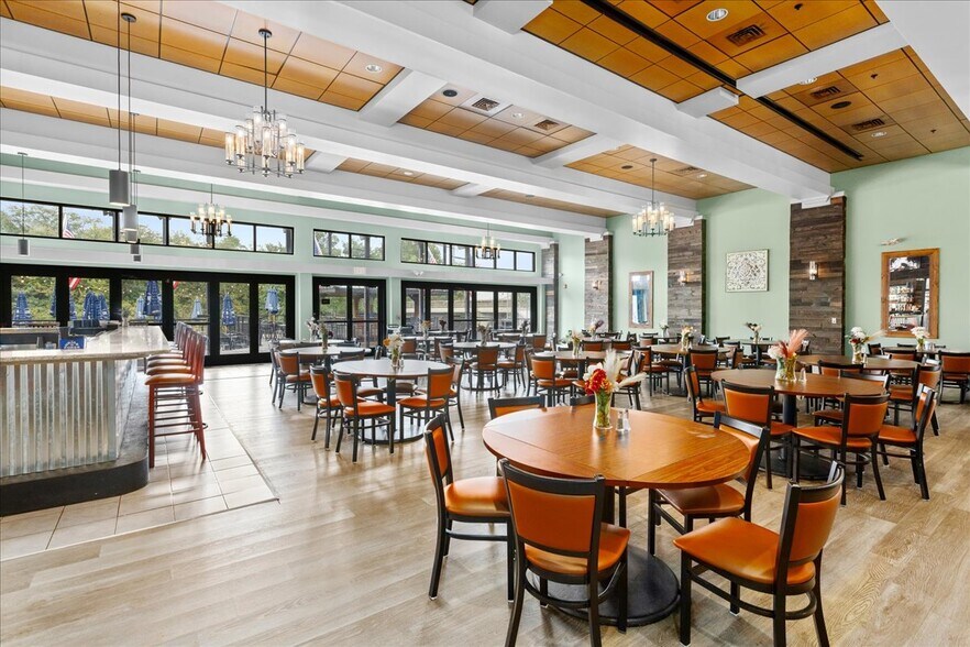 More Photos Of 1067 Totem Rd, Bensalem General Retail For Sale