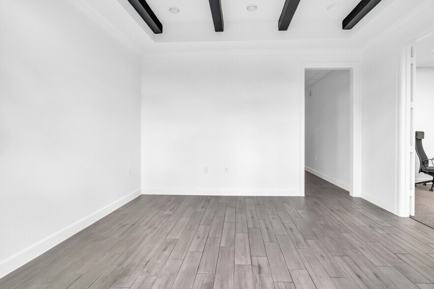 More Photos Of 8118 Fry Rd, Cypress Medical For Sale