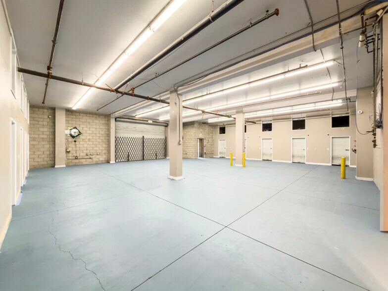 More Photos Of 537 S Glendora Ave, West Covina Freestanding For Lease