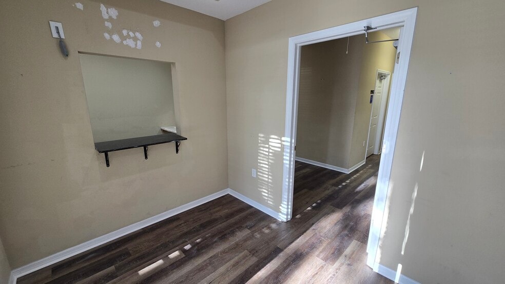 More Photos Of 2649 Windguard Cir, Zephyrhills Medical For Lease