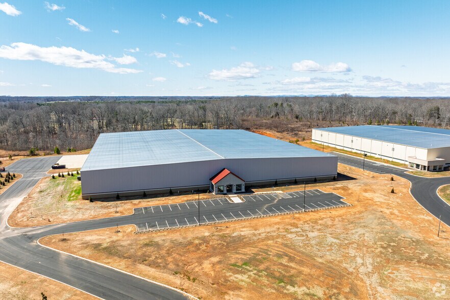 More Photos Of 244 Quality Dr, Mocksville Warehouse For Sale