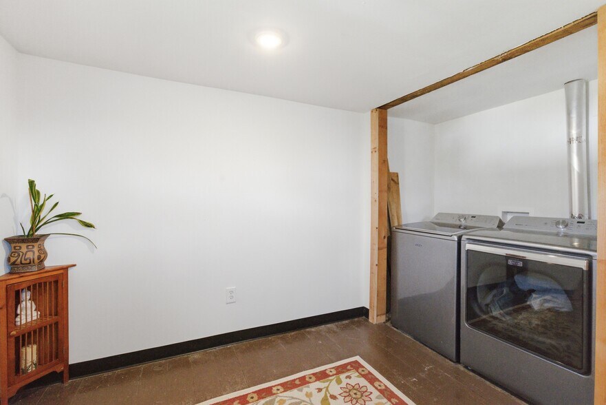 More Photos Of 518 Province Rd, Gilmanton General Retail For Sale