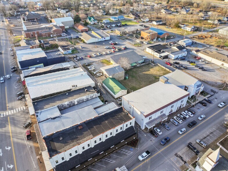 More Photos Of 114 N Church St, Waverly Loft Creative Space For Lease