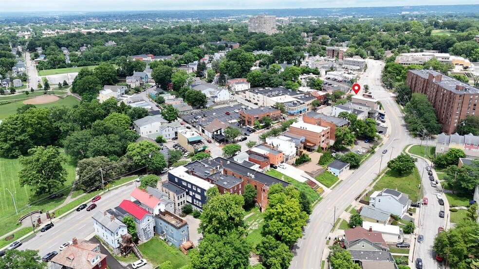 More Photos Of 2039 Madison Rd, Cincinnati Storefront Retail Office For Sale