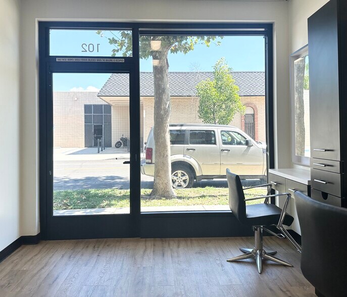 More Photos Of 241 N Maclay Ave, San Fernando Storefront For Lease