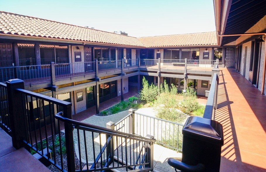 More Photos Of 315 Arden Ave, Glendale Office For Sale