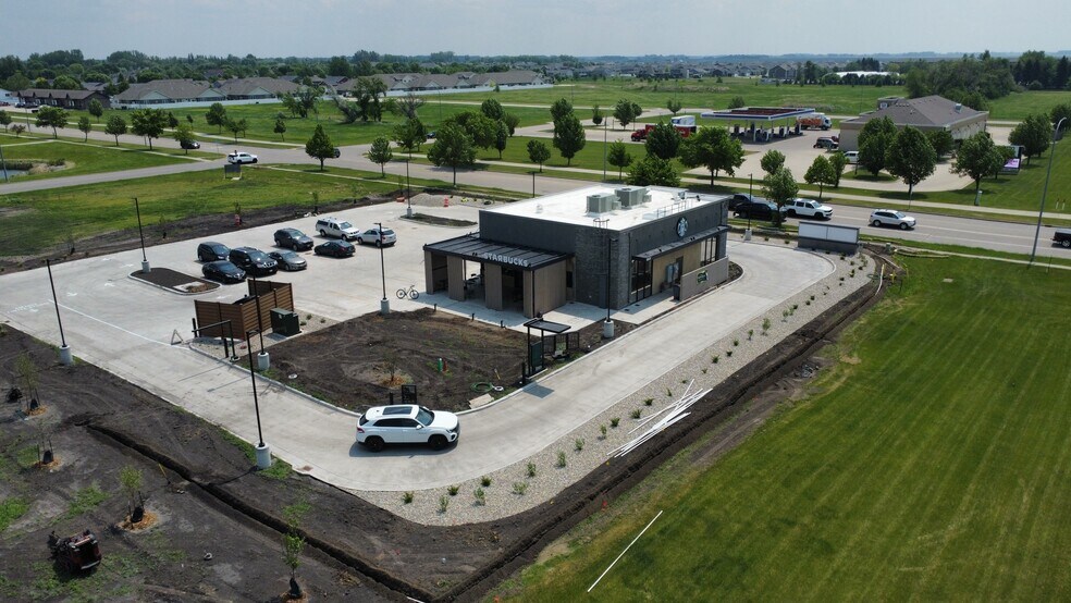 More Photos Of 4675 Washington St, Grand Forks Restaurant For Sale