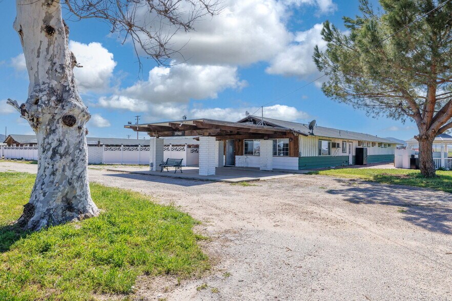 More Photos Of 12900 Soda Lake Rd, Santa Margarita Hotel For Sale