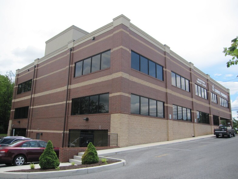 More Photos Of 11236 Robinwood Dr, Hagerstown Medical For Sale