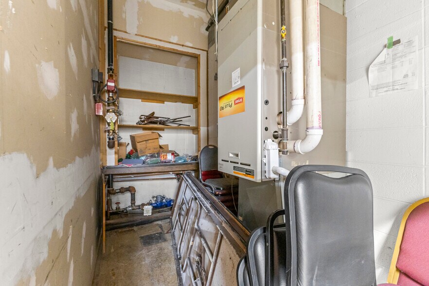 More Photos Of 1217 S Merriman Rd, Westland Lodge Meeting Hall For Sale