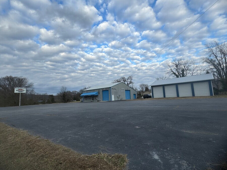 Primary Photo Of 2229 Bradford Hicks Dr, Livingston Auto Dealership For Sale