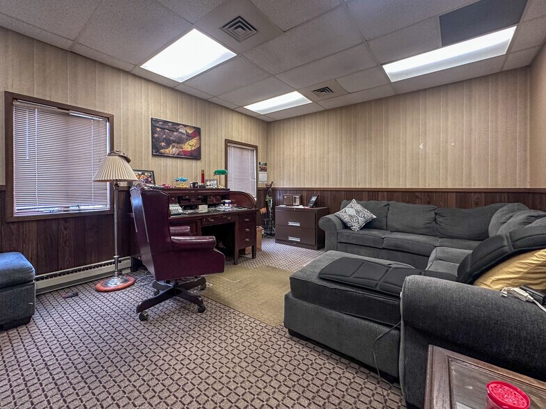 More Photos Of 1617 Warren Ave, Niles Warehouse For Sale