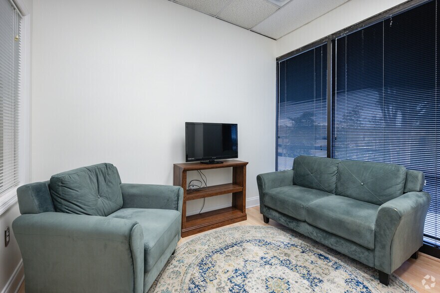 More Photos Of 439 Congaree Rd, Greenville Office For Lease