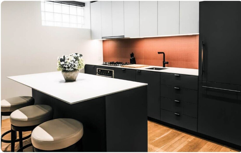More Photos Of 115 Walnut Ave, Toronto Office For Sale