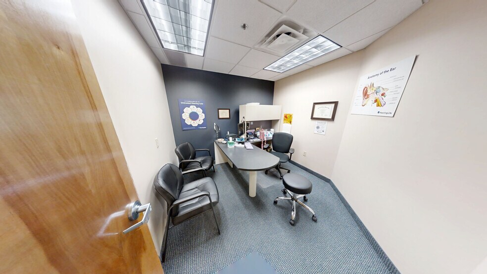 More Photos Of 9777 N 91st St, Scottsdale Medical For Sale