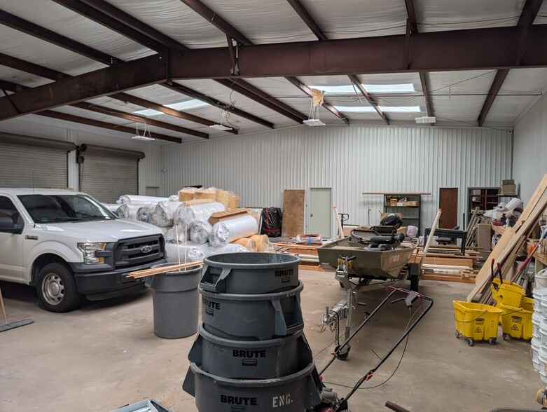 More Photos Of 1319 W Hill Ave, Valdosta Auto Repair For Sale