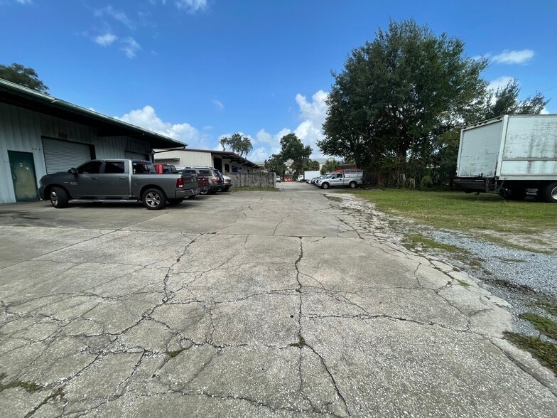 More Photos Of 280-286 E Palmetto Ave, Longwood Warehouse For Sale