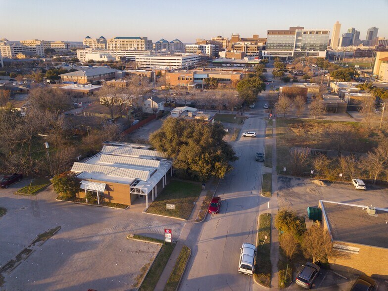 Primary Photo Of 1216-1220 5th Ave, Fort Worth Medical For Sale
