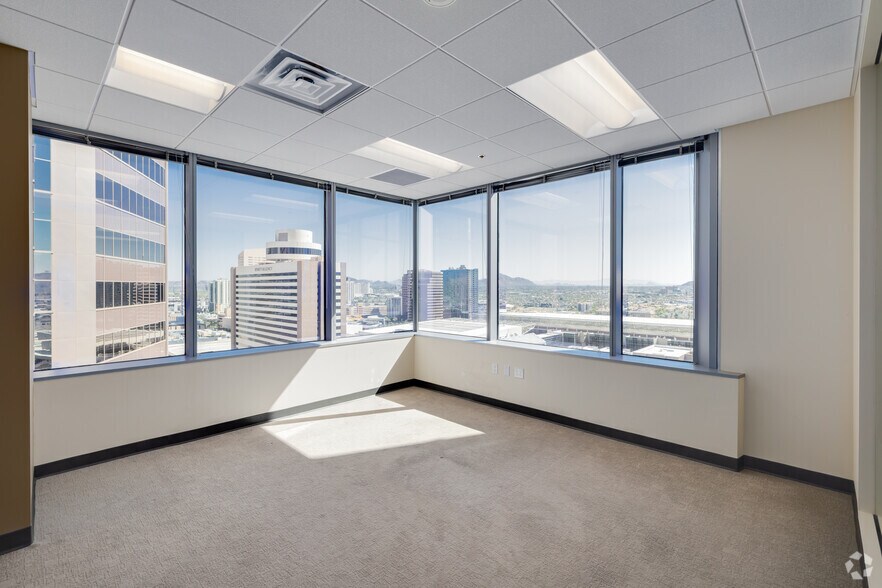 More Photos Of 1 E Washington St, Phoenix Office For Lease