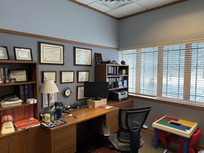 More Photos Of 5950 Lincoln Ave, Lisle Medical For Lease