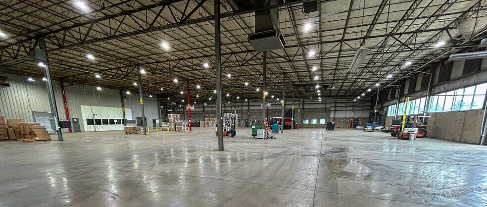 More Photos Of 62801 US 82 Hwy, Greenwood Manufacturing For Sale