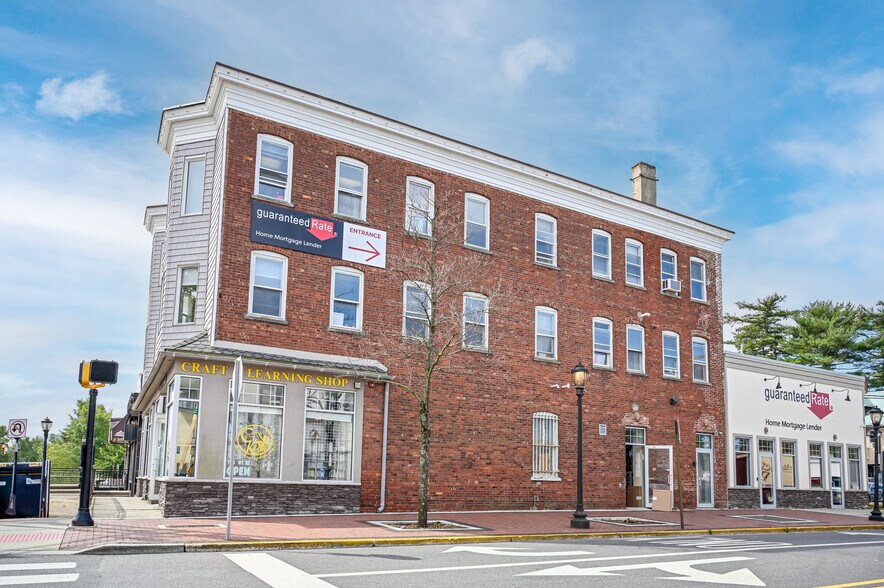 More Photos Of 40 Clifton Ave, Lakewood Office For Sale