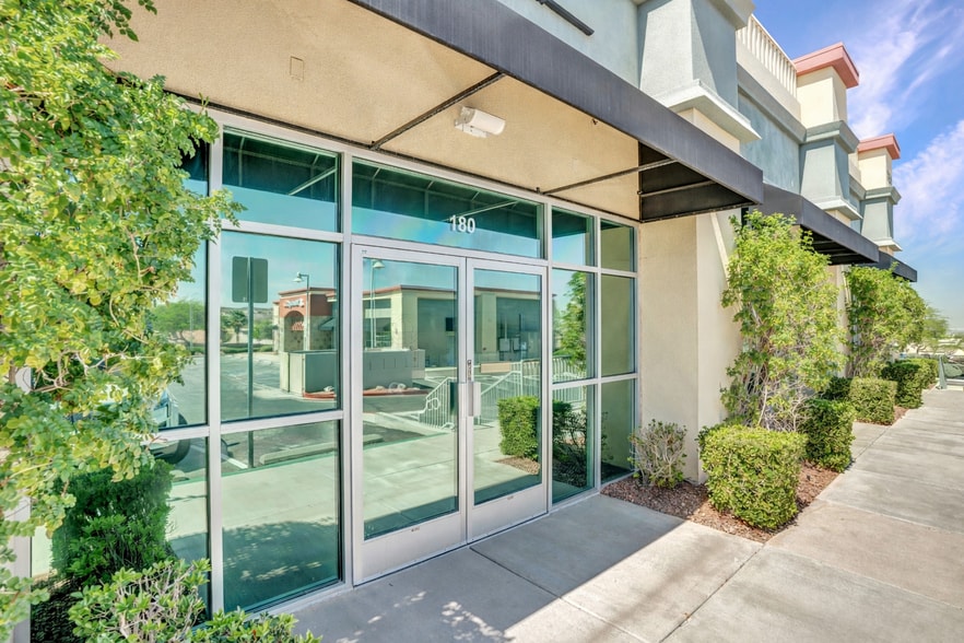 More Photos Of 11251 S Eastern Ave, Henderson Storefront For Lease