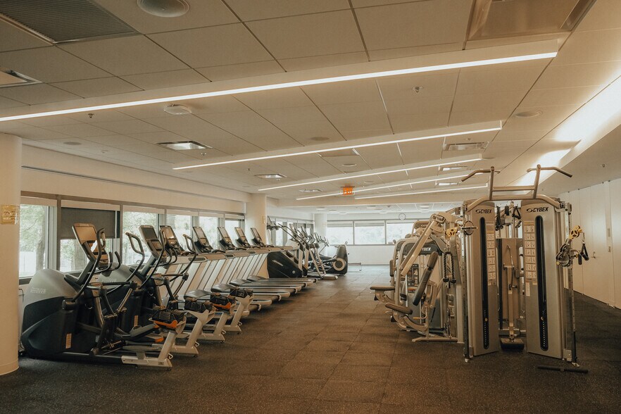 More Photos Of 100 Nassau Park Blvd, Princeton Office For Lease