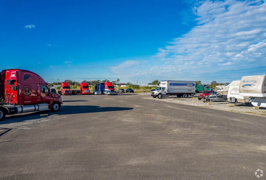 More Photos Of 6415 S US Highway 41, Ruskin Land For Lease