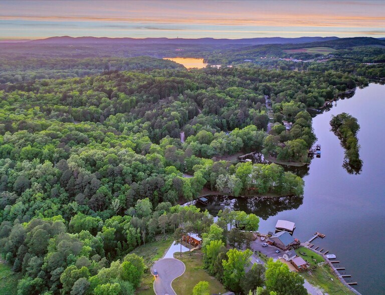 More Photos Of 124 Water Fall Ct, Hot Springs Apartments For Sale