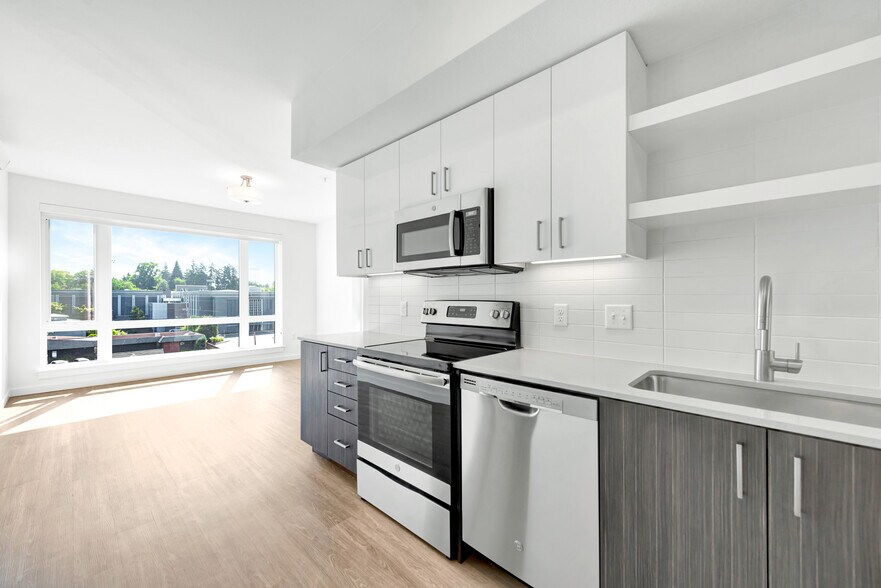 More Photos Of 11125 SE 21st St, Milwaukie Apartments For Lease
