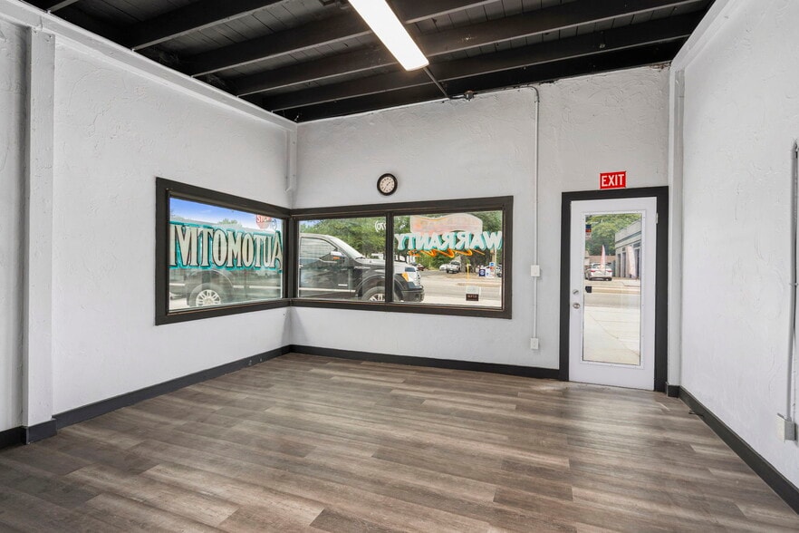 More Photos Of 530 E Eisenhower Blvd, Loveland Freestanding For Sale
