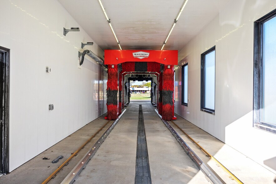 More Photos Of 655 S US Highway 131, Three Rivers General Retail For Sale