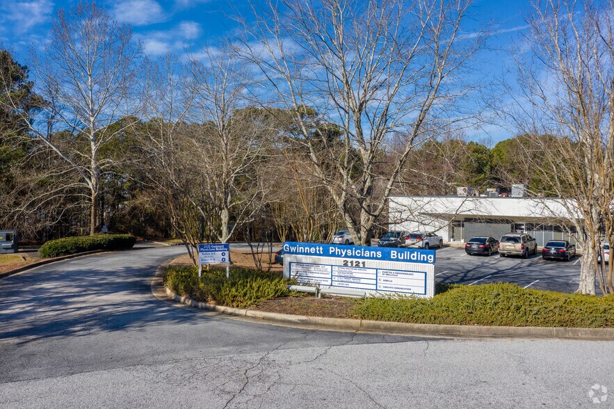 More Photos Of 2121 Fountain Dr, Snellville Medical For Sale