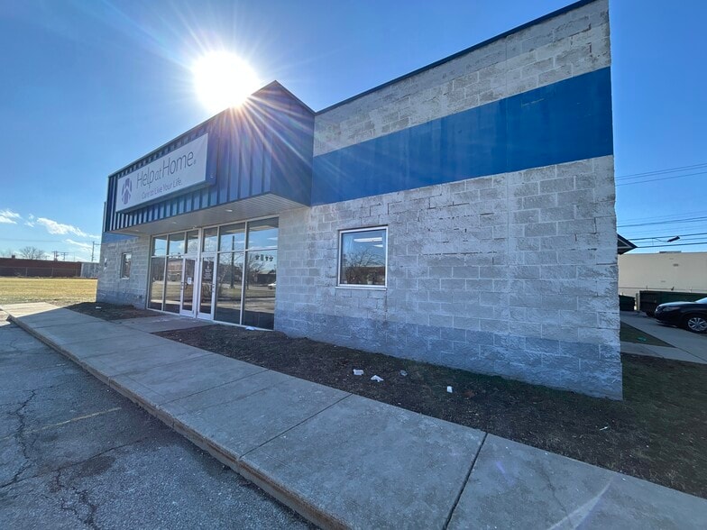 More Photos Of 1201 S Michigan St, South Bend Freestanding For Sale
