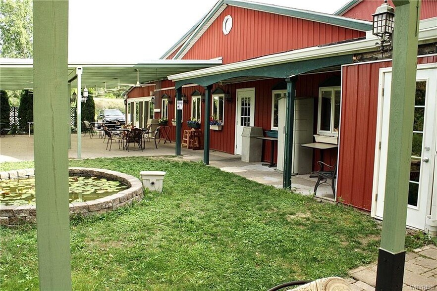 More Photos Of 3333 Lockport Olcott Rd, Newfane Restaurant For Sale